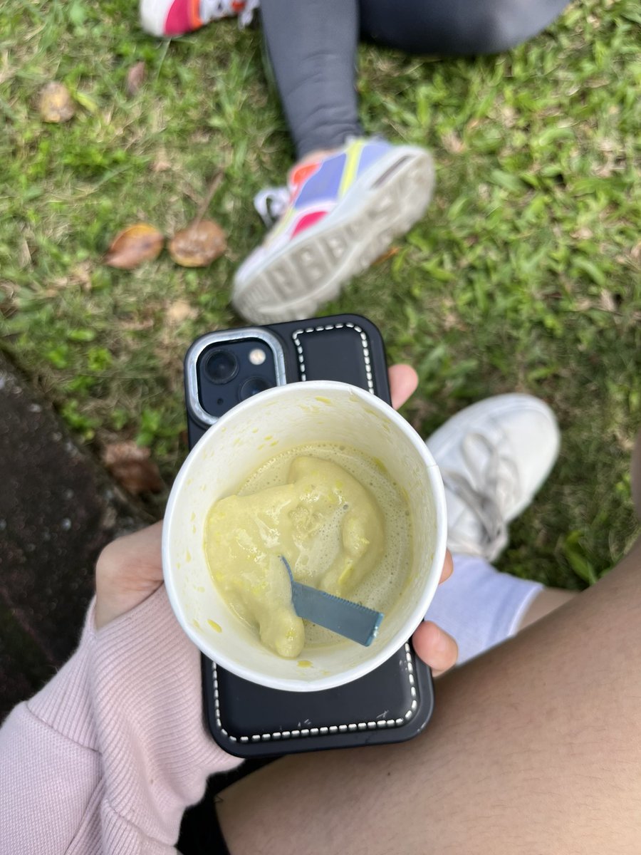 oursienna_'s tweet photo. SEMUA ORANG MEDAN HARUS TAU, ES KRIM DEPAN MANDIRI ADALAH ES KRIM TERENAK SE MEDAN!!!!!! https://t.co/UeFvxqI3WX