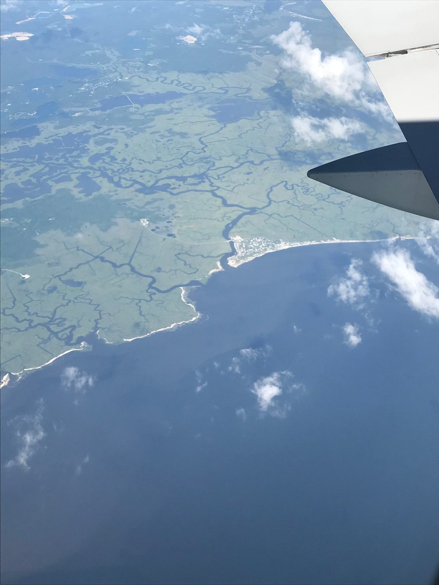 TravelMark1942's tweet photo. @Grampa1950 Approaching Miami Airport. https://t.co/jpWIS4AIix