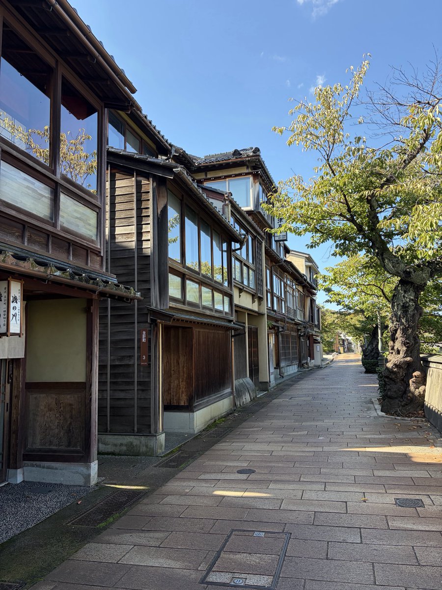 usupul's tweet photo. 朝からよく歩きました　
いい街だよね

#清水サポ金沢遠征 https://t.co/YhMuTAJxme