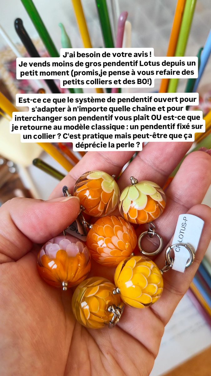 chez_philomene's tweet photo. J'ai besoin de votre avis pour les colliers/pendentif Lotus ☺️
Vous préférez la version pendentif interchangeable ou le collier classique ? https://t.co/teGbfANNrs