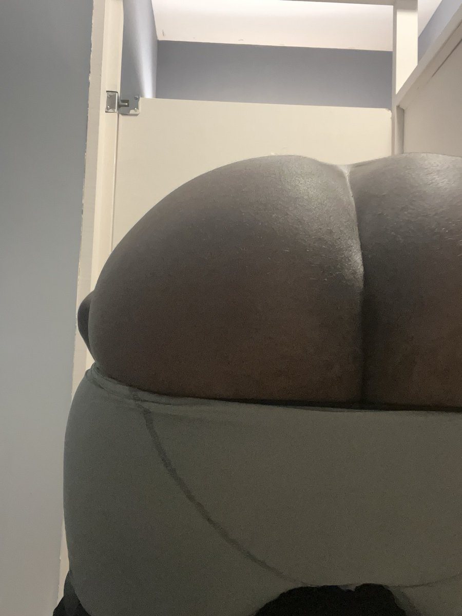 freakyboii_la's tweet photo. #bigbootymen #thickassmen #gay #mlm https://t.co/gzq3JpXqwX