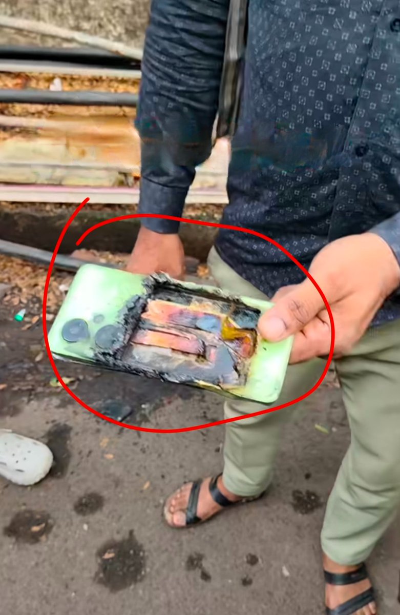 Miss_Soumya56's tweet photo. This boy purchased a OnePlus Lite mobile phone for ₹17,000 about two months ago.

Yesterday afternoon, in temperatures around 40°C, he was playing Free Fire on his mobile phone.

After playing the game, as soon as he put the mobile phone in his pocket, it suddenly exploded within a short time.

The boy says that if this incident had happened while he was talking on the phone while holding it to his ear, it could have caused serious damage.

People pay ₹2–4 thousand extra to buy a mobile phone from a branded company to ensure security and assurance against such incidents.

If any manufacturing or battery-related defect is found in the incident, the company should investigate it seriously and take appropriate action.