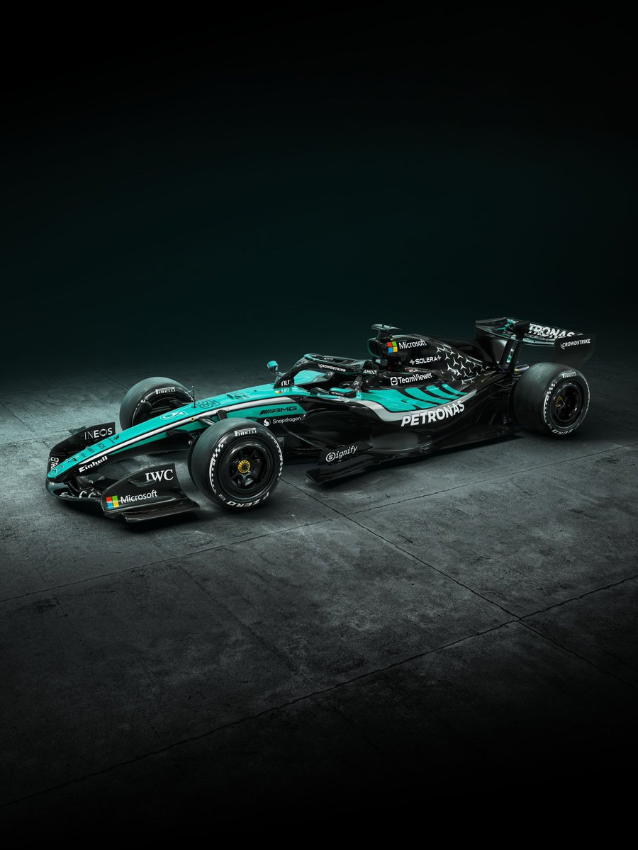 MercedesAMGF1's tweet photo. A PETRONAS special livery to mark F1's return to Malaysia! 💚🤩 https://t.co/uSsH6RB8E3