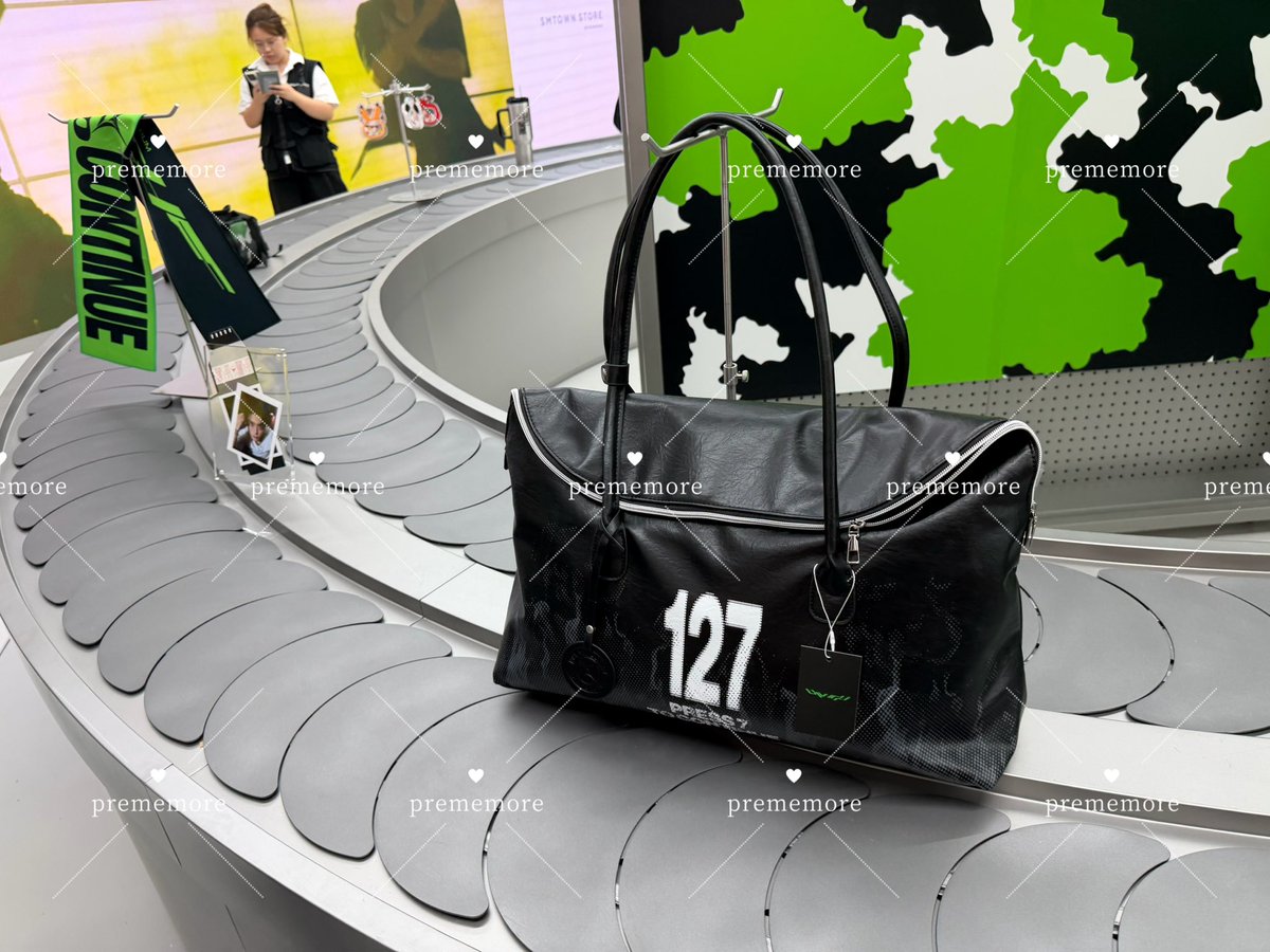 prememore_'s tweet photo. ε รับหิ้ว з 
🇨🇳 NCT 127 [ BLINGY ] POP UP 
NEO LOST &amp; FOUND CENTER SHANGHAI ✨✨

♡ ราคาตามในภาพค่า
♡ ส่งเหมา 50 

ღ ส้งกลับรถ รอของ 7-14 วัน
สนใจ dm ค่า 💓

#ตลาดนัดnct #ตลาดนัดnct127 https://t.co/1faNQ1p63v