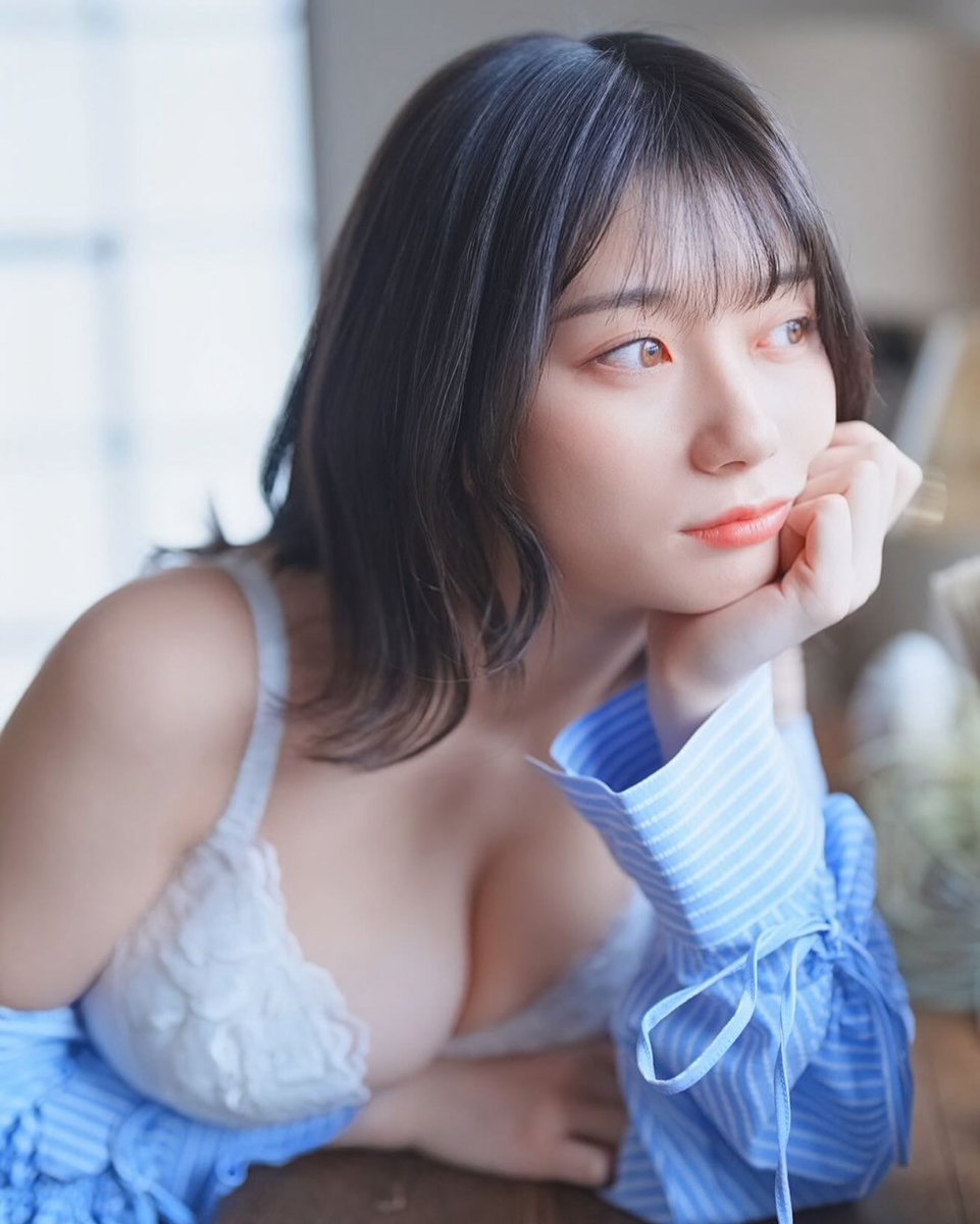 PZbufTj7fxqk's tweet photo. 瀬戸環奈ちゃん、何か考え事かなぁ？
#瀬戸環奈 https://t.co/BWO7fOcA6L