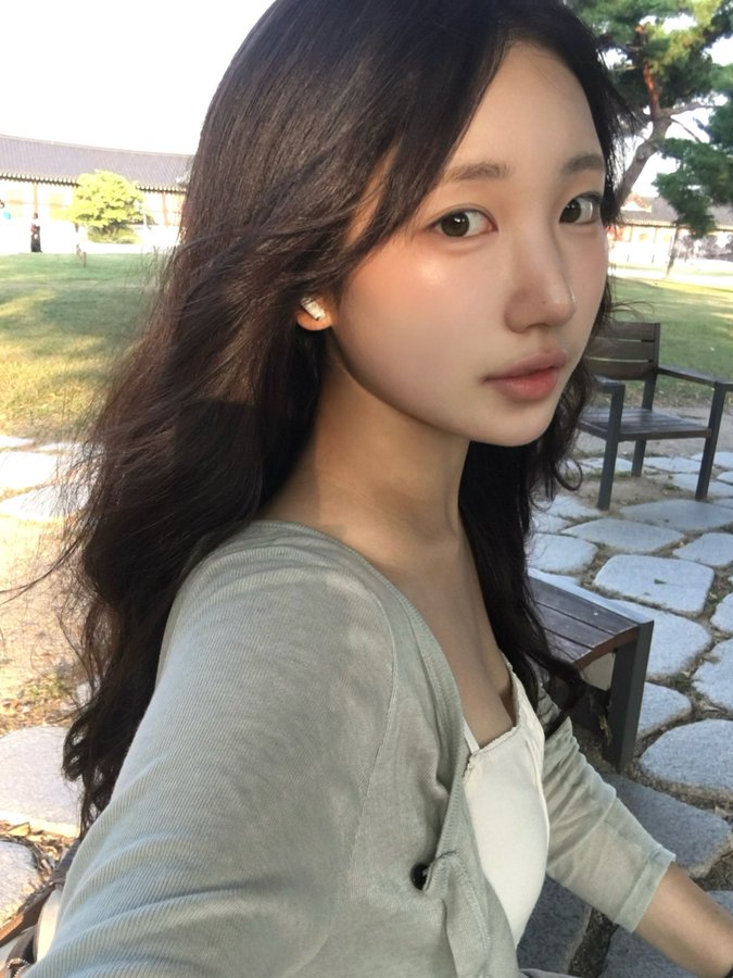 SusanFHall3's tweet photo. 날씨가 참 조으네 
디엠 #친구 #셀카 #여자임 #일상계_𝕏친소 #일상계𝕏친소 #일상계트친소 #사교 https://t.co/d7jDVIH6j4