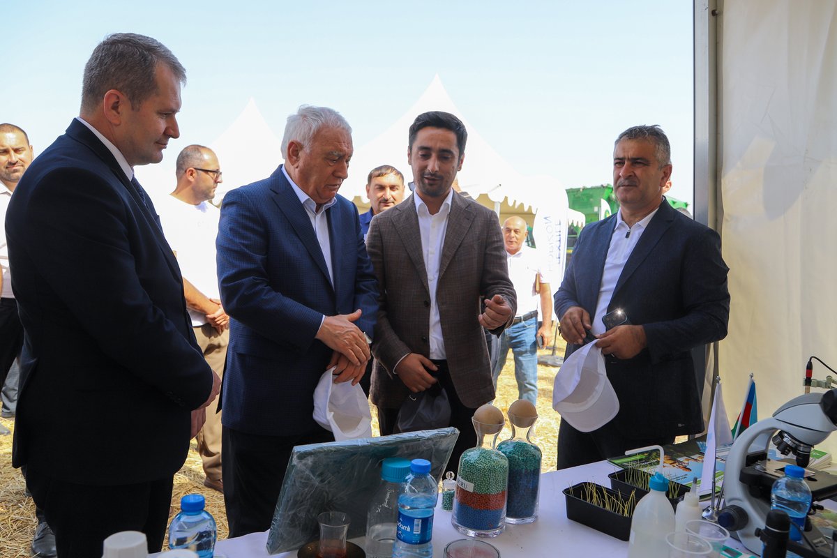 azersugaraz's tweet photo. “Textile Horizon” MMC-nin təşkilatçılığı ilə Füzulidə “Açıq Tarla Günü” keçirilib

Ətraflı - https://t.co/gEjofAib19 https://t.co/NQMTopauP6
