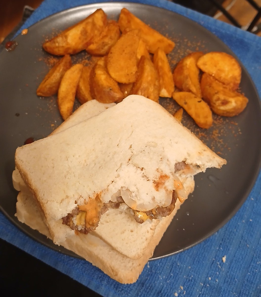 pawnstar72's tweet photo. I think I've closed myself off to a point where i can never let myself be loved, even though i crave it, leading me to a life that will never be joyous or fulfilling.

Homemade smash burgers
#foodtwt #yummers https://t.co/OqBhEhkXES