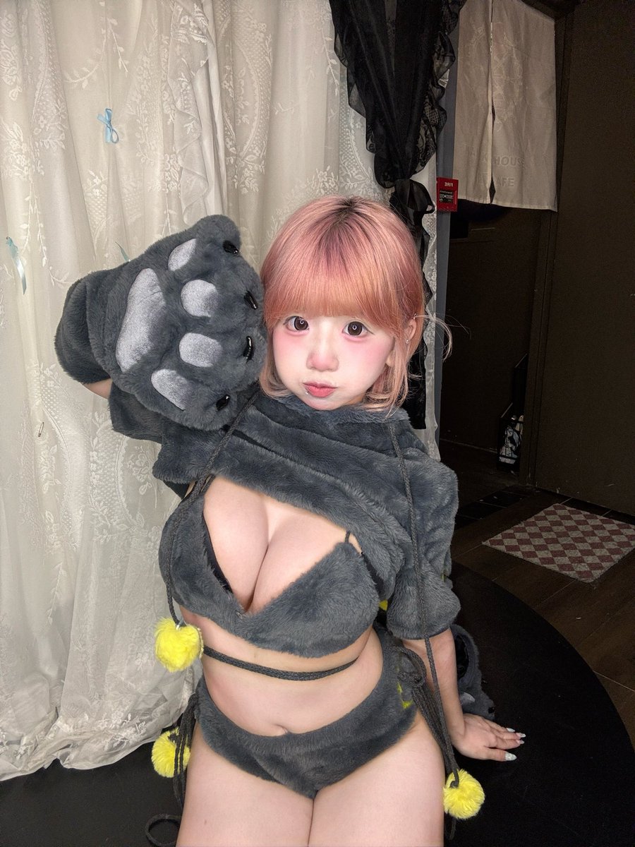 imhoiching's tweet photo. 喜歡這隻伊貝嗎？#巨乳 https://t.co/Hpx5yCdf6N