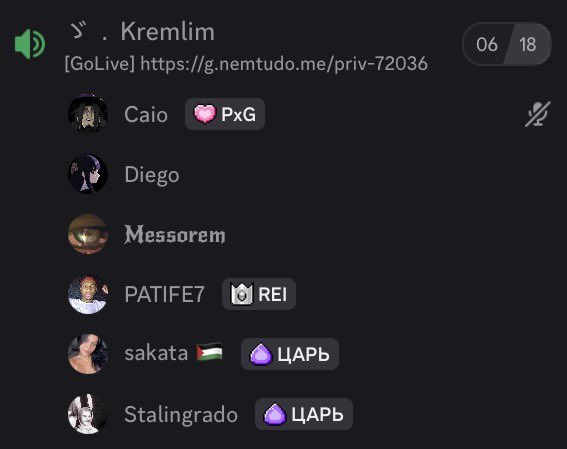 sh1yeoll's tweet photo. Como que pode esses caras aqui sempre apanharem pra mim https://t.co/znNFfe1o9s
