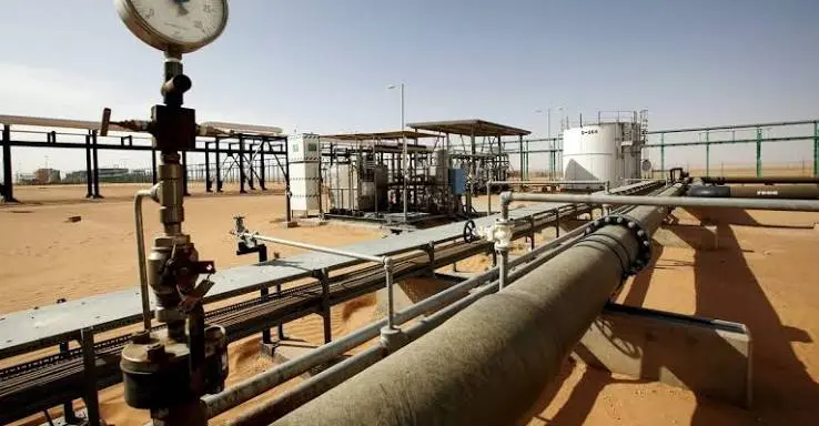 AxiomEnergyMP's tweet photo. One valve. $95 million lost.

An armed group shut the Sharara–Zawiya pipeline and knocked out output at one of Libya's biggest fields. Flows are back, but the risk isn't going anywhere.

Why Libyan oil is always one incident from disruption 👇 #OOTT https://t.co/HvA8leo76s https://t.co/pKNVPNwpZc
