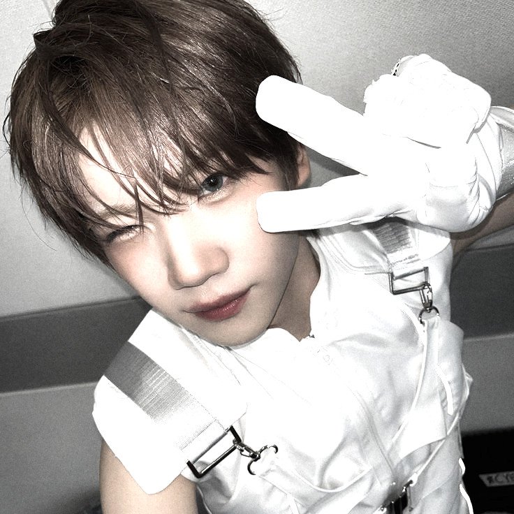 voneairr's tweet photo. ㅤㅤ
ㅤㅤㅤㅤㅤㅤ𓆩†𓆪 ⸺ Welcome to my 𝙨𝙖𝙣𝙘𝙩𝙪𝙖𝙧𝙮.
ㅤㅤ https://t.co/RvKVKQKGip