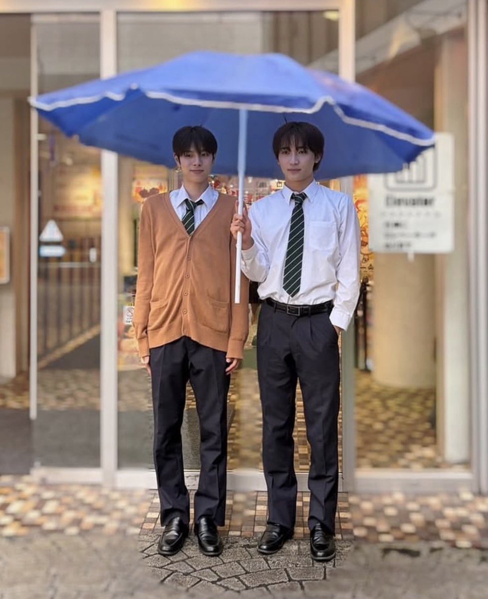 p_in02's tweet photo. 色々ツボやけどスタイルが良良くて https://t.co/fGqI3CzWjj