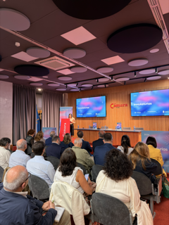 novagob's tweet photo. 🎙️ ✨ Ángela Medrano conduce y presenta InnoAsturias GovTech 2026 durante toda la jornada.

Oviedo, hoy https://t.co/bgVH9D94VB