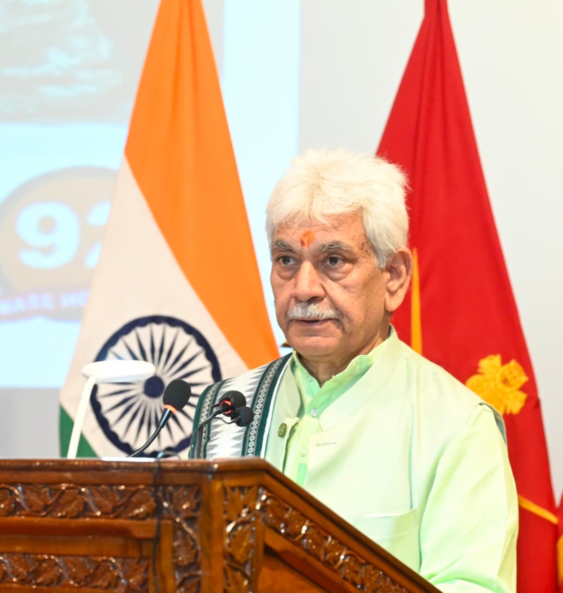 manojsinha_'s tweet photo. Delighted to attend the closing ceremony of the 11th Mega Eye Surgical Camp under Operation Drishti in Srinagar today. I salute the extraordinary courage of Indian Army, doctors of Armed Forces Medical Services, who performed 364 vision-restoring surgeries across Srinagar and Tangdhar, in Kupwara. The 10th Mega Eye Surgical Camp was the historic first-ever border camp at Tangdhar conducted under Brig Sanjay Kumar Mishra's leadership amid challenging terrain.
Nationally, Operation Drishti has screened over 1.5 lakh people and performed more than 3,500 surgeries. I am extremely proud of the Indian Army’s commitment to restoring vision, dignity, and trust. Grateful to Hon'ble PM Shri Narendra Modi Ji and Hon'ble Raksha Mantri Shri Rajnath Singh Ji for this monumental initiative that will deeply impact lives across Jammu Kashmir.