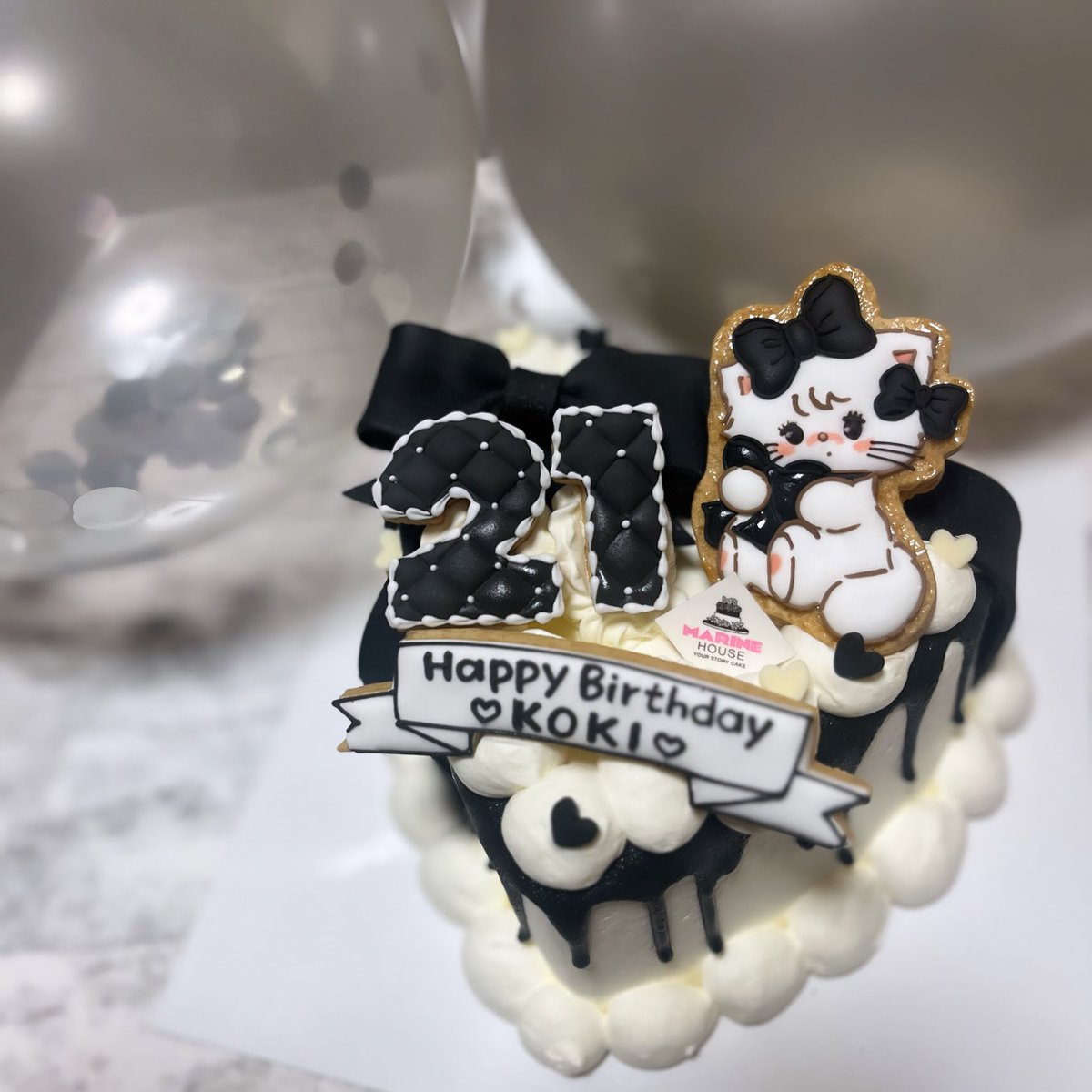 sa__nehs's tweet photo. 流行りのオーダーケーキのやつ🎂🌟🌟語彙力皆無すぎる適当オーダーだったのに想像の100倍可愛く作ってくれた(ᐡᴗ̥̥ .̼ ᴗ̥̥ᐡ)💘 https://t.co/bfhMnrE5BV