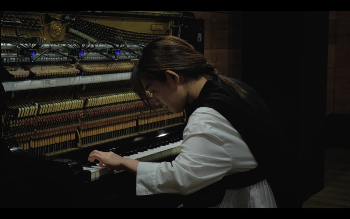 APAT_info's tweet photo. 🔀 AICHI NEXT： Performing Arts Project 🔀
野口 桃江『心音（こころね）ピアノ Heart tone piano : Revivify 236283』

今回上演するにあたって、野口さんが“チャレンジ”したことは…？
+‥‥‥‥‥‥‥‥‥‥‥‥‥‥‥‥‥‥‥‥+
展示では、自作の鍵盤のレプリカに心拍センサを内蔵し、
ピアノに組み込んで使っています。
パフォーマンスでは、
ディアボロを操りながら装着できるよう、
センサの無線化に挑戦中です！
繊細かつ躍動感のある時間になりそうです。
+‥‥‥‥‥‥‥‥‥‥‥‥‥‥‥‥‥‥‥‥+

〈Challenge stage A〉
📍 愛知芸術文化センター内 2階フォーラム Ⅰ
📅 10月16日(金)：15:15〜15:30　17日(土)：13:30〜13:45
🎫 予約不要｜無料（椅子席などはございません）

詳細はこちら：https://t.co/2rasCBZ6nO