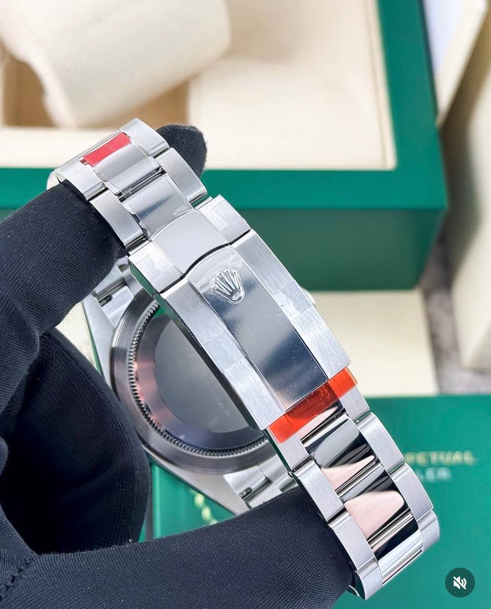 ModeMen10's tweet photo. High Quality luxury Rolex Sky-Dweller watch
🏷️ 185k

Lagos, Nigeria 
https://t.co/4YapMGRIyJ https://t.co/nB5FFVYBlw