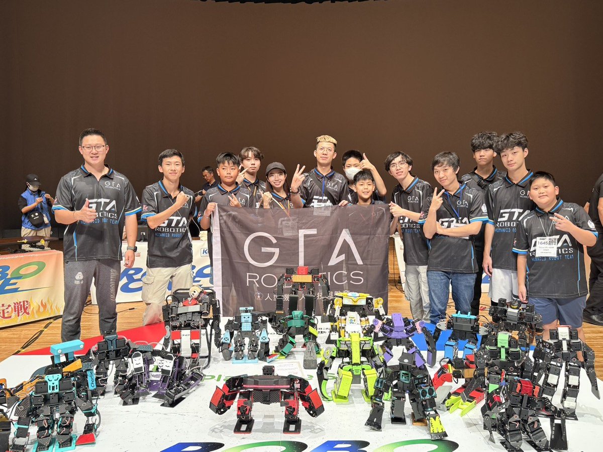 WuZhone's tweet photo. 再見日本~明年見🔥
さよなら日本、また来年のROBO-ONEで!
#ROBOONE #roboone #ロボワン https://t.co/wh5LuwjRVI