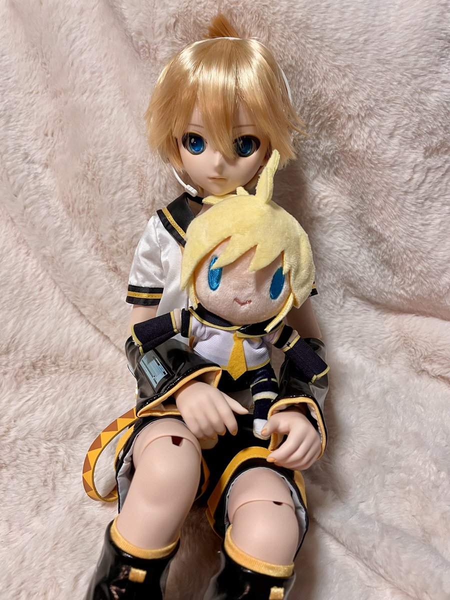 VOCAHEAVEN's tweet photo. 来たああぁぁぁぁ‼︎ #鏡音レン https://t.co/D3t9zJFi4E