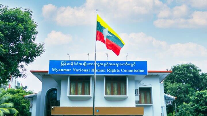 BWIglobal's tweet photo. BWI welcomes SEANF’s decision to review the Myanmar National Human Rights Commission’s membership. This is long overdue. Since the 2021 coup, MNHRC has failed workers, trade unions and civilians while the junta commits grave abuses.

Read more:
https://t.co/GEzLckmcw4 https://t.co/7YIJ51ruG8