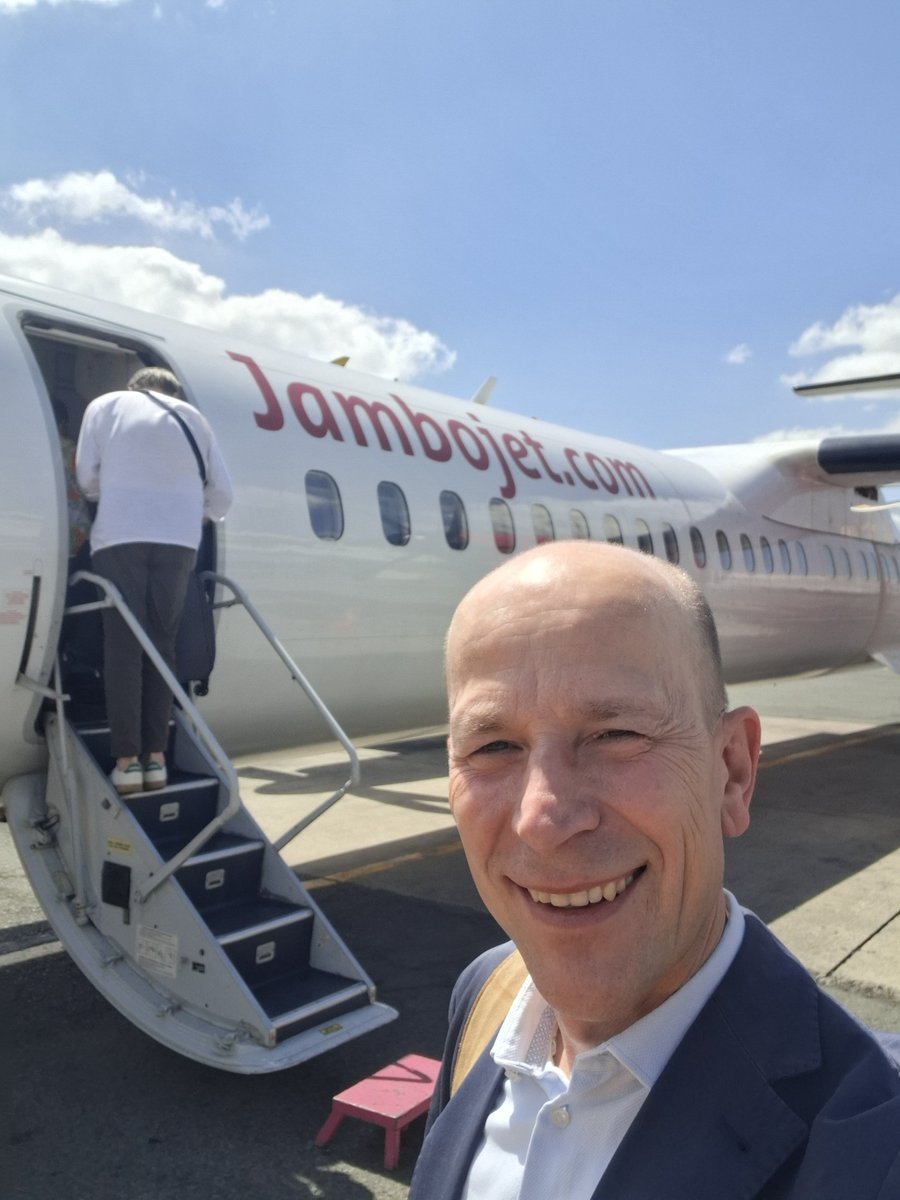 EUAmbKenya's tweet photo. Jambo &amp; good morning! Niko njiani kuelekea Pwani.

Visiting 🇪🇺🇰🇪 investment &amp; cooperation projects on the Coast

Pia mradi mzuri sana wa pamoja: Sinemaa Mtaani - EU-Kenya Film Festival starting today https://t.co/qD3gTlPOdV