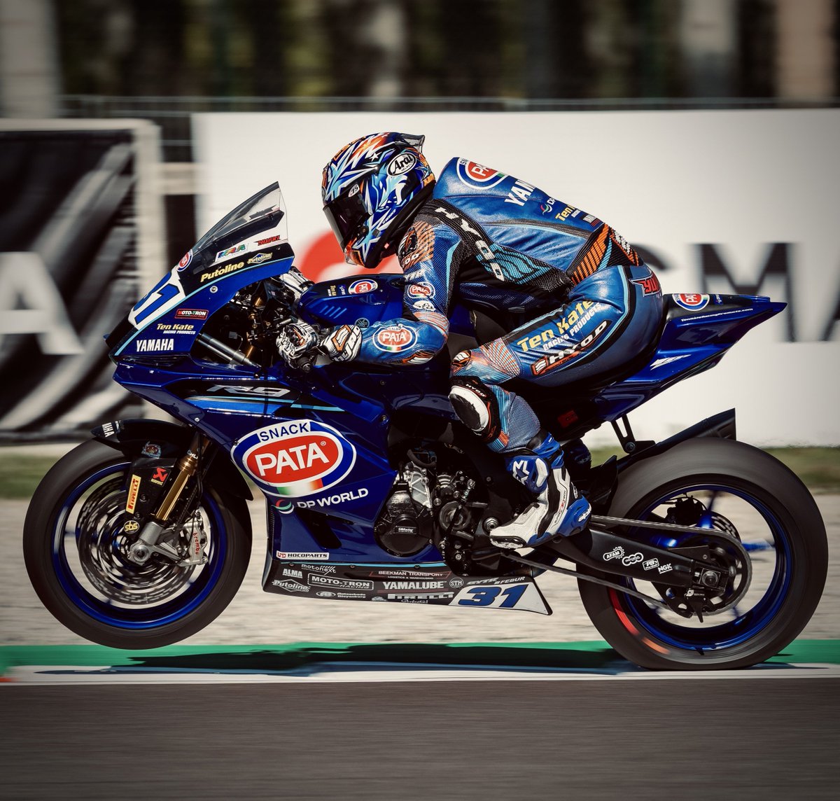 TenKateRacing's tweet photo. #WheelieWednesday brought to you by @yukiokamoto31, who rode two very strong races last weekend despite the heavy penalties he had to deal with. 🦾🏁

🇮🇹 #ItalianWorldSBK #WorldSSP #YO31 https://t.co/d301uDvf6E