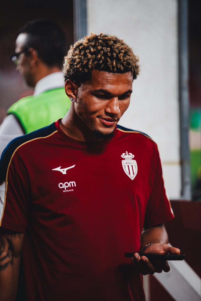 actuasm_'s tweet photo. 🚨 L’AS MONACO AVANCE SUR PLUSIEURS PROLONGATIONS ! 🔴⚪️

🇩🇪 Paris Brunner : discussions pour prolonger jusqu’en 2030.

🇧🇷 Vanderson : discussions également ouvertes, son contrat court jusqu’en 2028.

🇫🇷 Le dossier Mamadou Coulibaly a aussi été rouvert après l’été.

ℹ️ @lequipe https://t.co/GqqO39OB4l