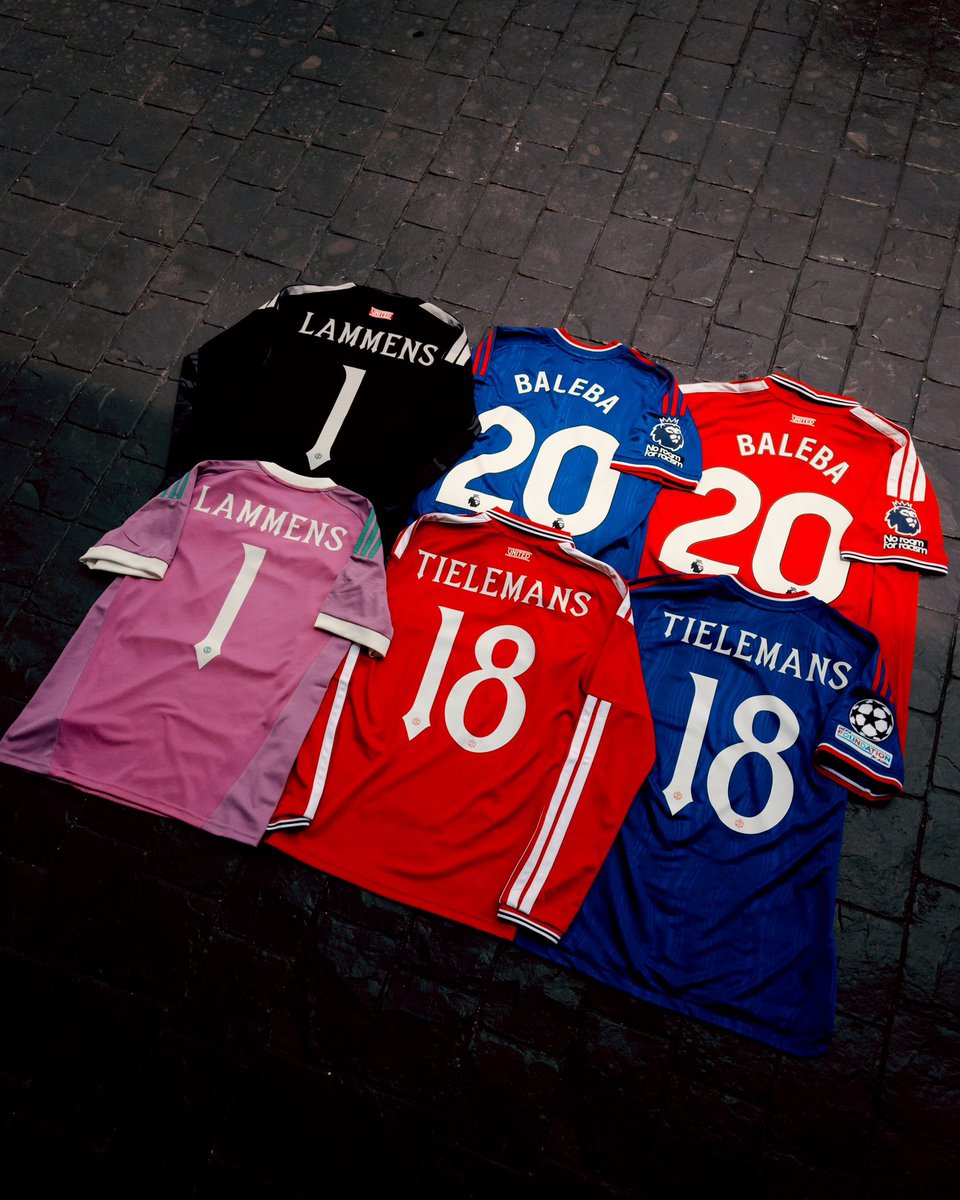 KAMPALACONFIDES's tweet photo. Manchester United. All kits.

Home. Away. Goalkeeper.

Available Now.

+256-70-215-9990. https://t.co/xWChuttoRB