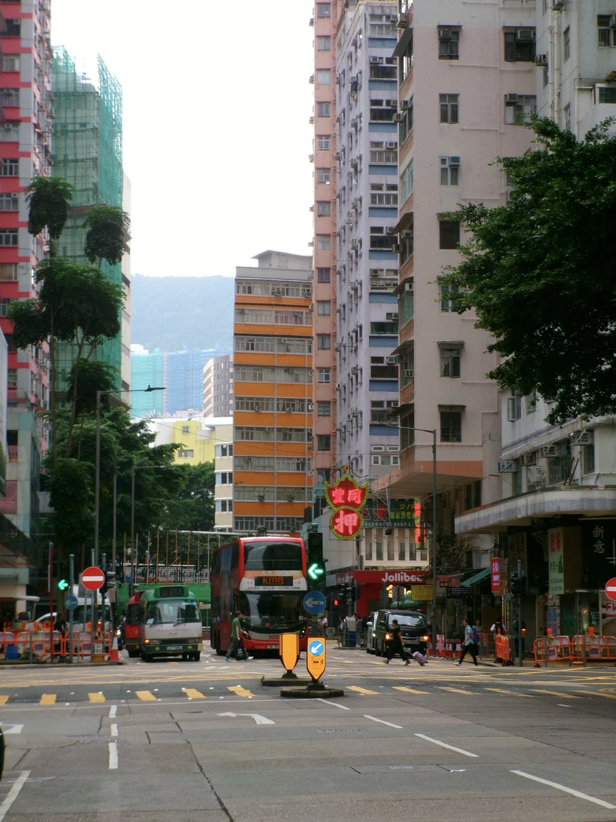 sondersolace's tweet photo. hongkong through my digicam 📸 https://t.co/OnxPGh22Fu