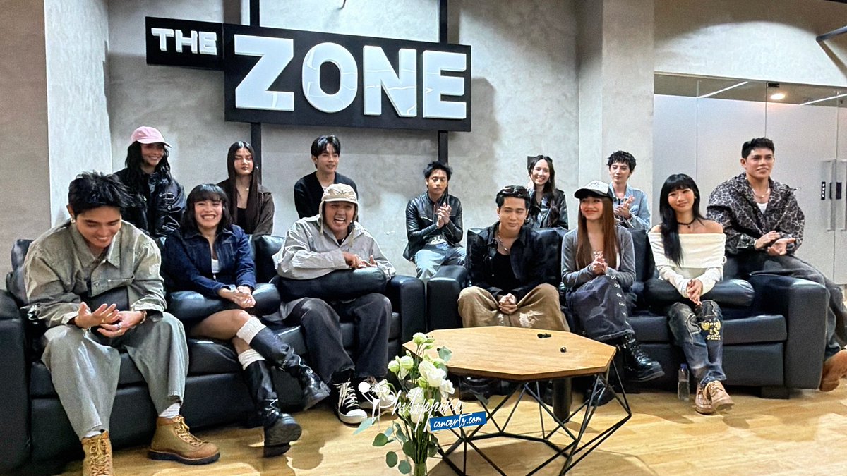 philconcerts's tweet photo. Sub-units, collaborations, special performances, and special guests! ONE ZONE FEST is gearing to be an exciting festival that will showcase their team work and their individualities—as J2X described “isang malaking karinderya”.

Tickets are now available via TicketNet outlets and https://t.co/N93KCEzuCb 🎫

@1zentertainment