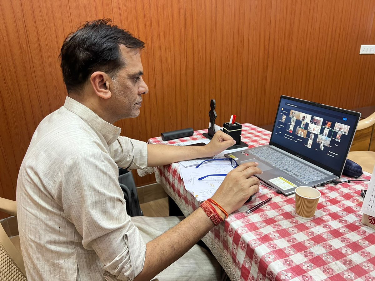 Mukund_0221's tweet photo. #यूपीआई_पर_प्रस्तावित_एमडीआर_के_संबंध_में_महत्वपूर्ण_ऑनलाइन_बैठक https://t.co/OLdHqSNUpX