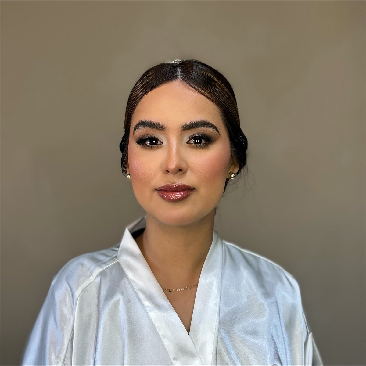 RigobertoFlrt's tweet photo. Bridal makeup trial 
By: @silvanagaribaystudio https://t.co/ymEnccJ4od