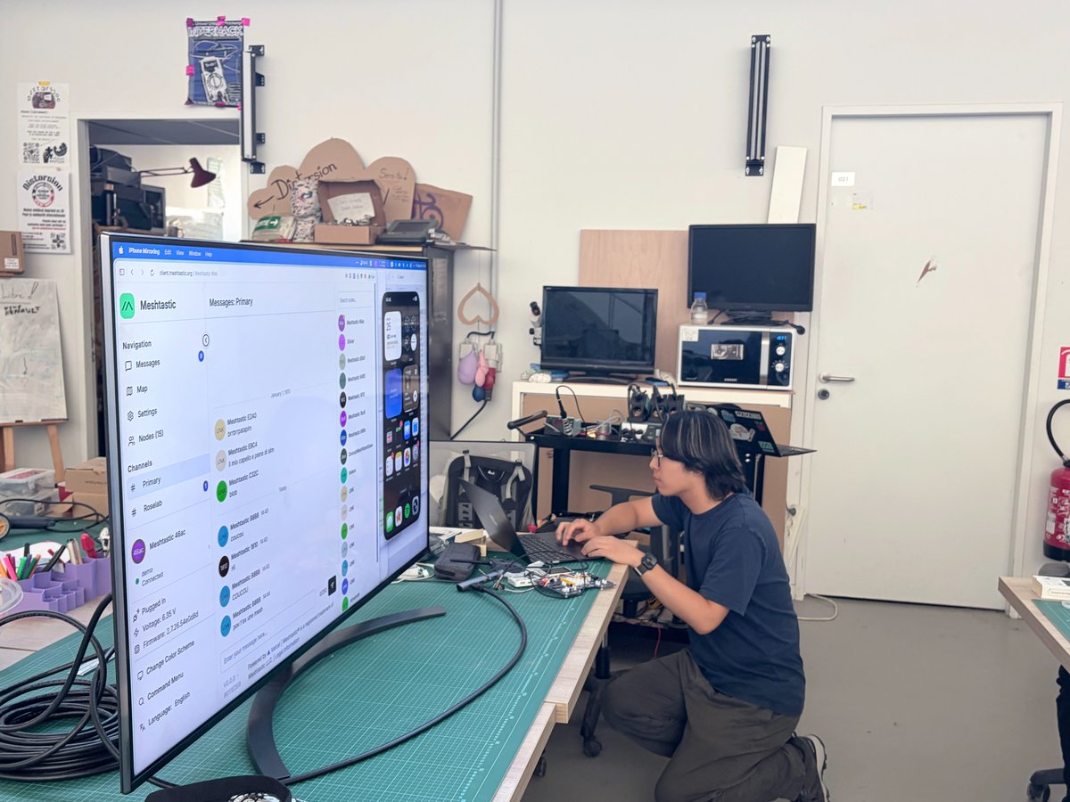 seeedstudio's tweet photo. 🙌Hands-on Meshtastic workshop at Upsacaly 🛠️

Diving deep into LoRa & off-grid mesh networking with our meshtastic devices & XIAO kits.

Makers got hands-on building their own resilient communication system, no cell towers needed.

Shoutout to @Meshtastic @Semtech for making this open-source mesh project possible.

🥳Who’s building off-grid comms projects? 👇

#SeeedStudio #Meshtastic #LoRa #OpenSourceHardware #MakerWorkshop #IoT #HamRadio