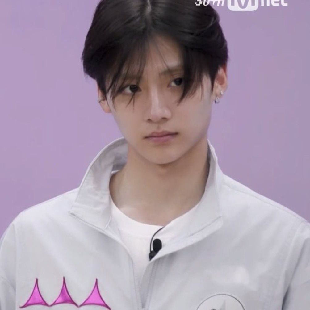 arilovesleowon's tweet photo. i suddenly miss this sangwon :( https://t.co/vyJvvm2Wij