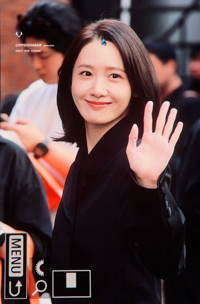 inlovewyoona's tweet photo. Yoona’s so pretty... ♥ https://t.co/5vTUeSZFi2
