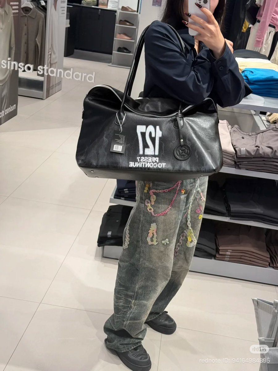 chittaprrrak's tweet photo. tas segede bagong😭😭😭 tapi bagus jirrr https://t.co/vMHZE8sUWd