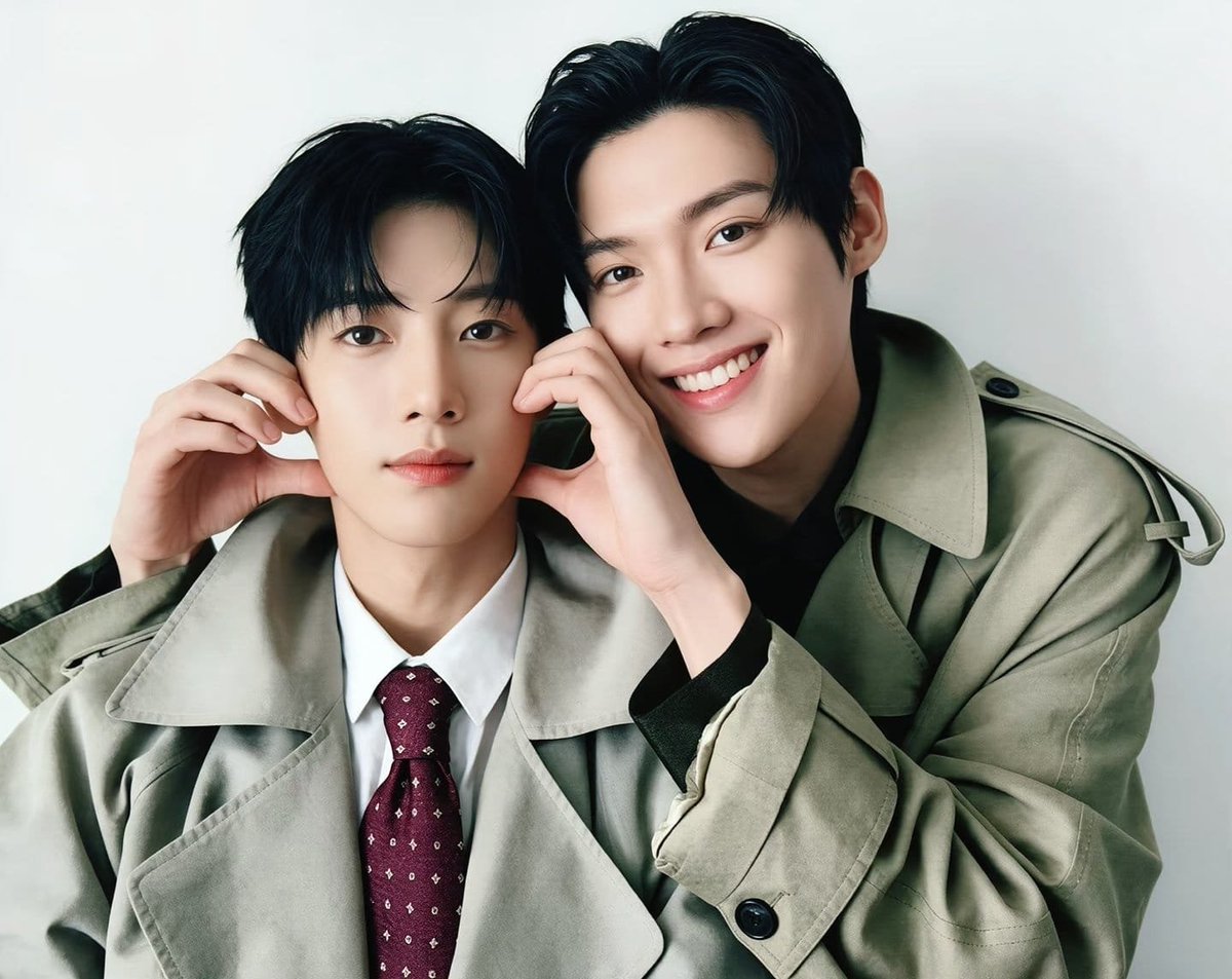 sieeeebod's tweet photo. YOONWOO GK AKAN PADAM, YOONWOO GK AKAN KARAM, YOONWOO SELAMANYA
YOONWOO JAYA JAYA JAYAAAAAA

#YOONSIK_SIWOO_PFWSS27
YOONSIK SIWOO Pour Toujours https://t.co/tnkeOAgppG