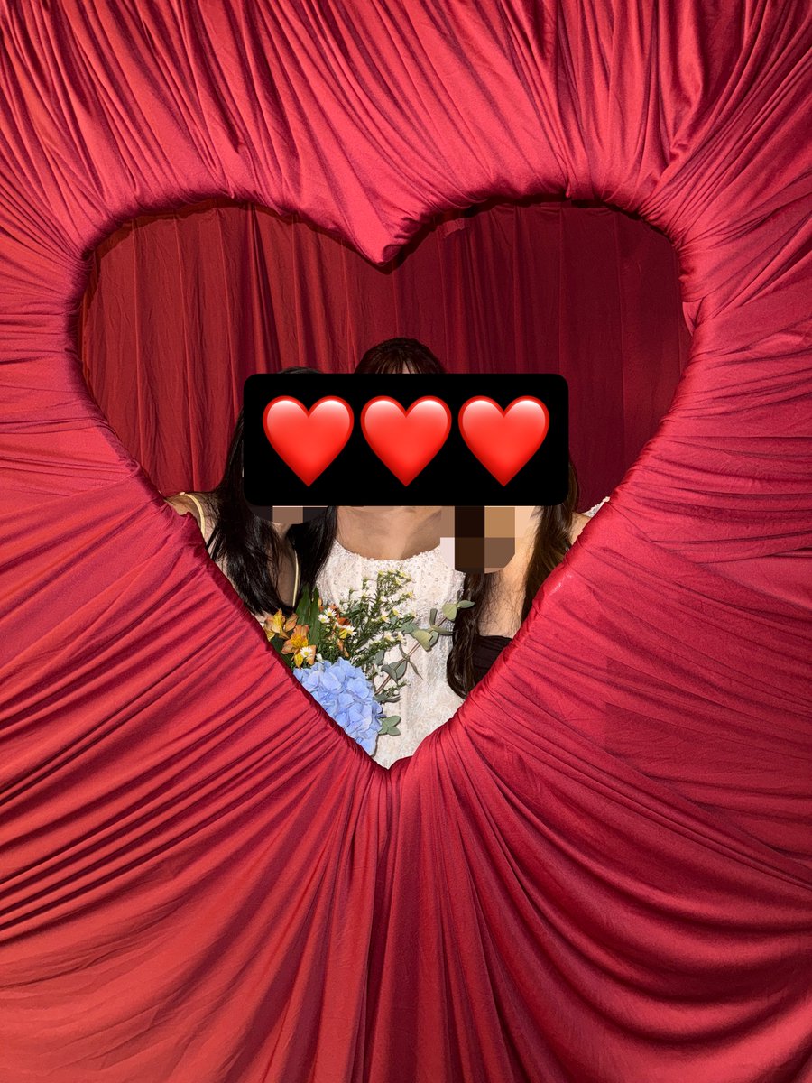 rockbuddy_'s tweet photo. saw this backdrop on pinterest in 2025, decided to diy it for my wedding, jinki’s concept photo in feb 2026 came out 😂 also the diy for my wedding worked out!!! https://t.co/gqzyQMCLMy