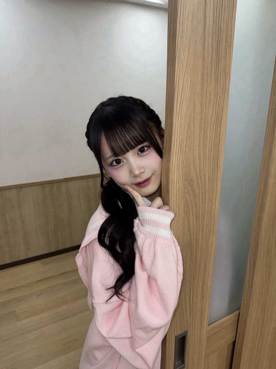 Cocoa_nonfic's tweet photo. 教室覗きにきた♡ https://t.co/PNoJ1uNP5p