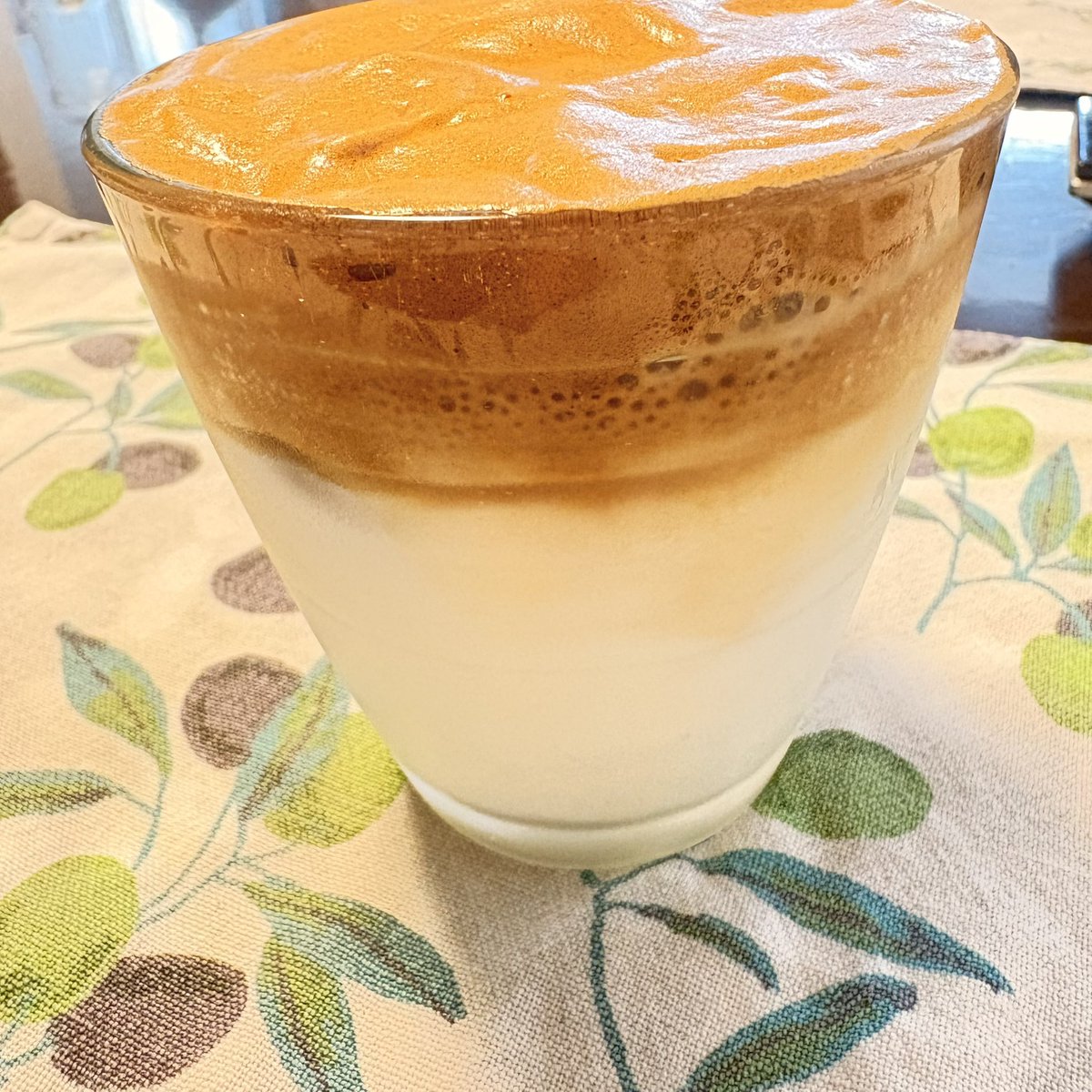 Kyou___usss's tweet photo. 流行り乗り遅れﾀﾞﾙｺﾞﾅｺｰﾋｰ https://t.co/QWgEMg2uDH