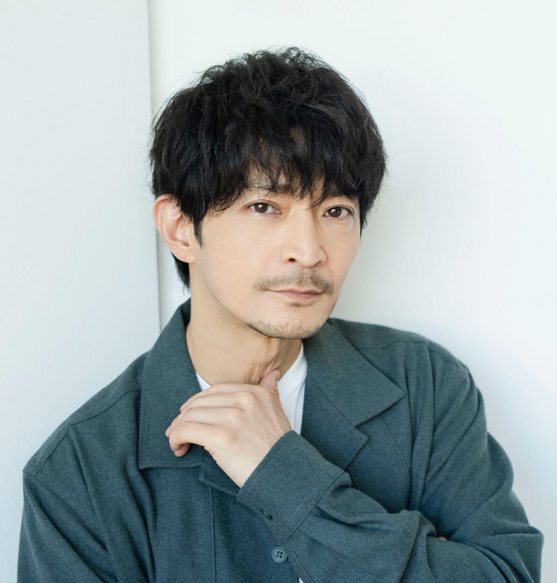 oricon_anime_'s tweet photo. 津田健次郎、声を生成AIで模倣され提訴
東京地裁は「動画削除済み」理由に請求を棄却
https://t.co/i2l2DGcDSa
⠀
請求は棄却されたものの、声がパブリシティ権の保護対象に含まれる判断を示した。／氏名不詳者が特定のアカウントで、津田の声質を模したナレーションを付け都市伝説や雑学などを紹介する動画を188本投稿し、 月50万～75万円の収益を上げていたとしている。なお、訴訟でパブリシティ権の侵害に当たることなどを訴えていたが、東京地裁は動画は削除済みだとして請求を棄却した。