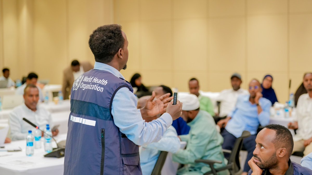 WHOSom's tweet photo. With @MoH_Somalia WHO completed Ebola preparedness trainings across Somalia, equipping 189 health professionals with skills in screening, IPC, WASH, PPE use &amp; case management. Strengthening capacities to keep communities safer from future health threats. #FromRiskToReadiness https://t.co/nCUKM8Fe0a