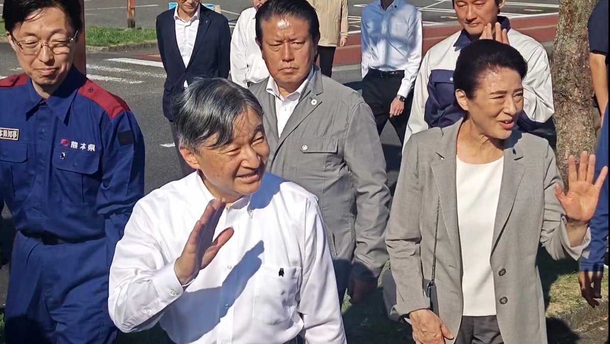 4h3jHw24AakoApw's tweet photo. 天皇皇后両陛下　熊本地震お見舞い訪問
🌸桜十字ホール八代2026.9.30

お姿を拝見できてとても光栄でした🙇
熊本までありがとうございます

これからも熊本でがんばります🙇
#天皇陛下 #熊本地震 #八代 #氷川 https://t.co/KQhiIJE4UV