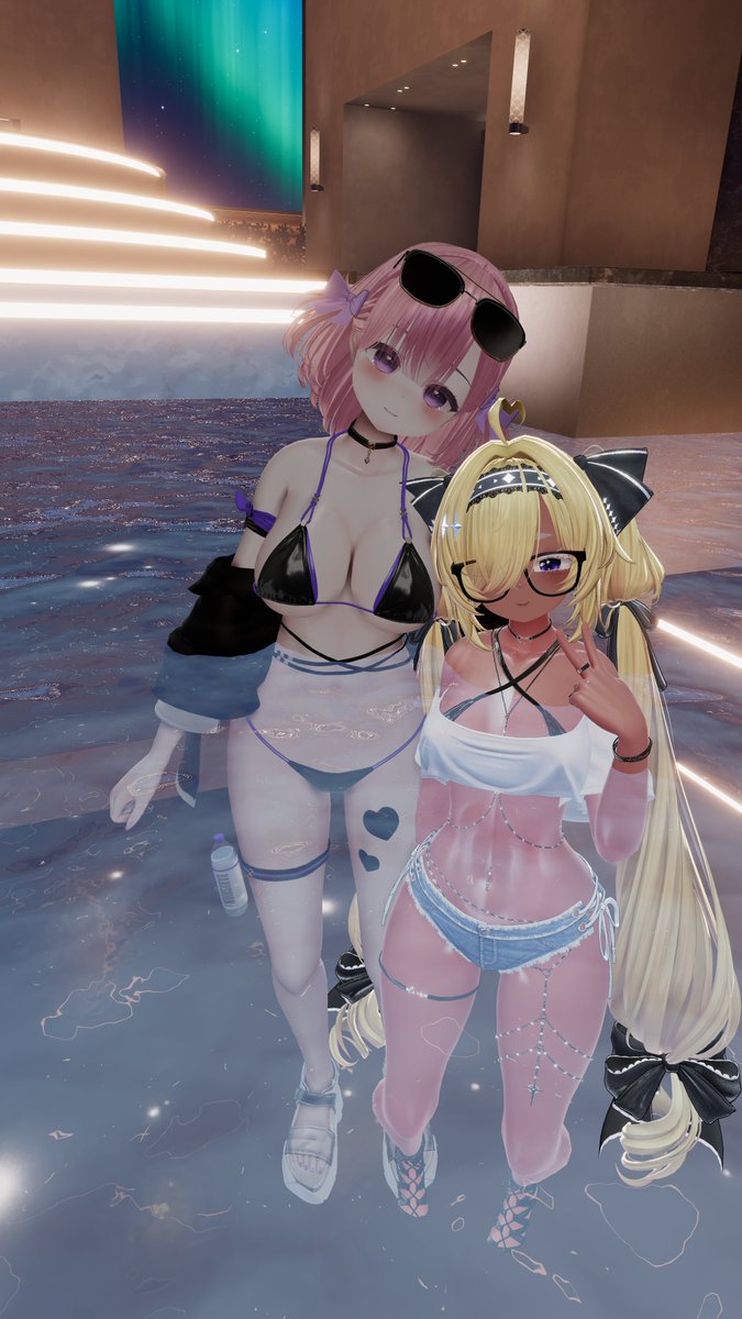Tsuyuri_VRchat's tweet photo. 初めて #LabradoNight に行ってきました！
お相手はミユキさんでした！
前半では、プールでお話させていただき二人とも始まる直前にアルトラの足が片方飛んで3点になる奇跡？が起こっていたり、初めてスイカ割りをした！！
後半はもう色々凄かった。ご褒美も凄かった。これしか言えない https://t.co/4wUJkrMC7K