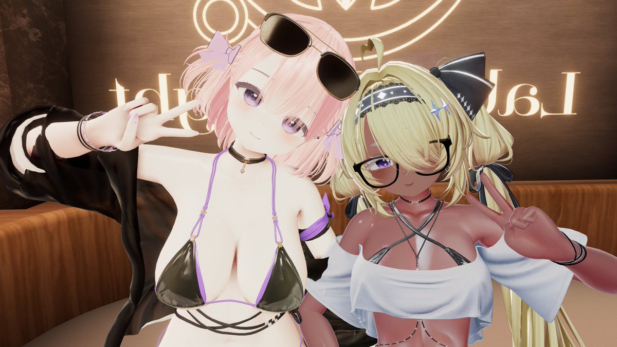 Tsuyuri_VRchat's tweet photo. 初めて #LabradoNight に行ってきました！
お相手はミユキさんでした！
前半では、プールでお話させていただき二人とも始まる直前にアルトラの足が片方飛んで3点になる奇跡？が起こっていたり、初めてスイカ割りをした！！
後半はもう色々凄かった。ご褒美も凄かった。これしか言えない https://t.co/4wUJkrMC7K