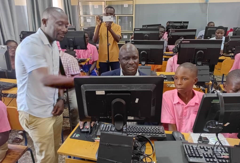 NamuliPasha's tweet photo. President Yoweri Museveni’s leadership has seen internet penetration rise steadily, bringing more Ugandans online than ever before. https://t.co/bZJnORUjj8