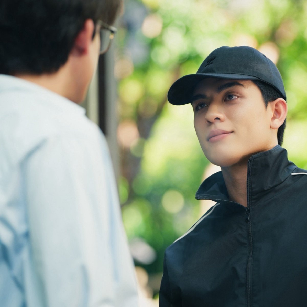 J_RG31's tweet photo. Oh god Iam shaking only yesterday the announcement was made and filming already started is this the first meeting in cryyy😭😭😭😭😭 Zack nick is coming!!!!!
#จอสกวิน #JossGawin
#RoundOneSeries https://t.co/C7ntMmDMBx