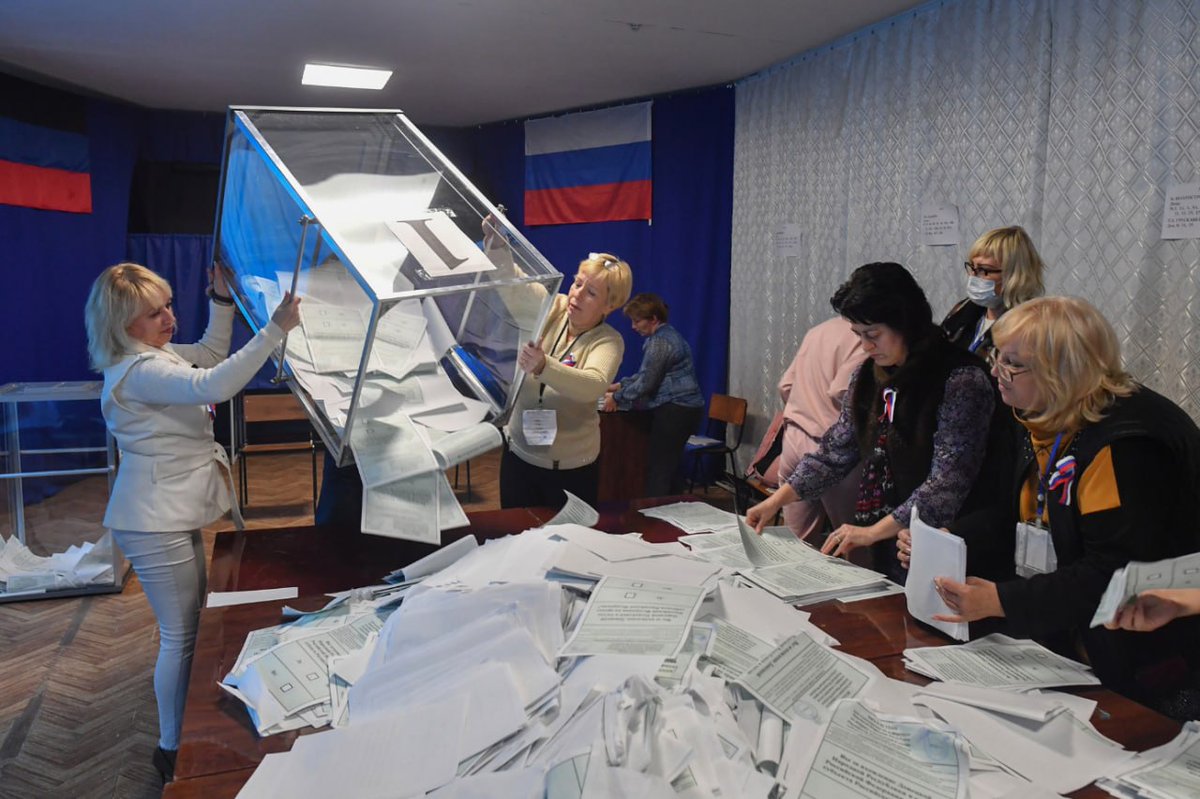 mfa_russia's tweet photo. 🇷🇺 #OTD in 2022, the Donetsk &amp; Lugansk People’s Republics, Zaporozhye &amp; Kherson regions joined Russia following referendums.

The people chose freedom to speak their native language, honour #WWII veterans who fought Hitler, preserve their faith &amp; culture.

https://t.co/ZoyVOnHzSW https://t.co/D9uKty67LJ
