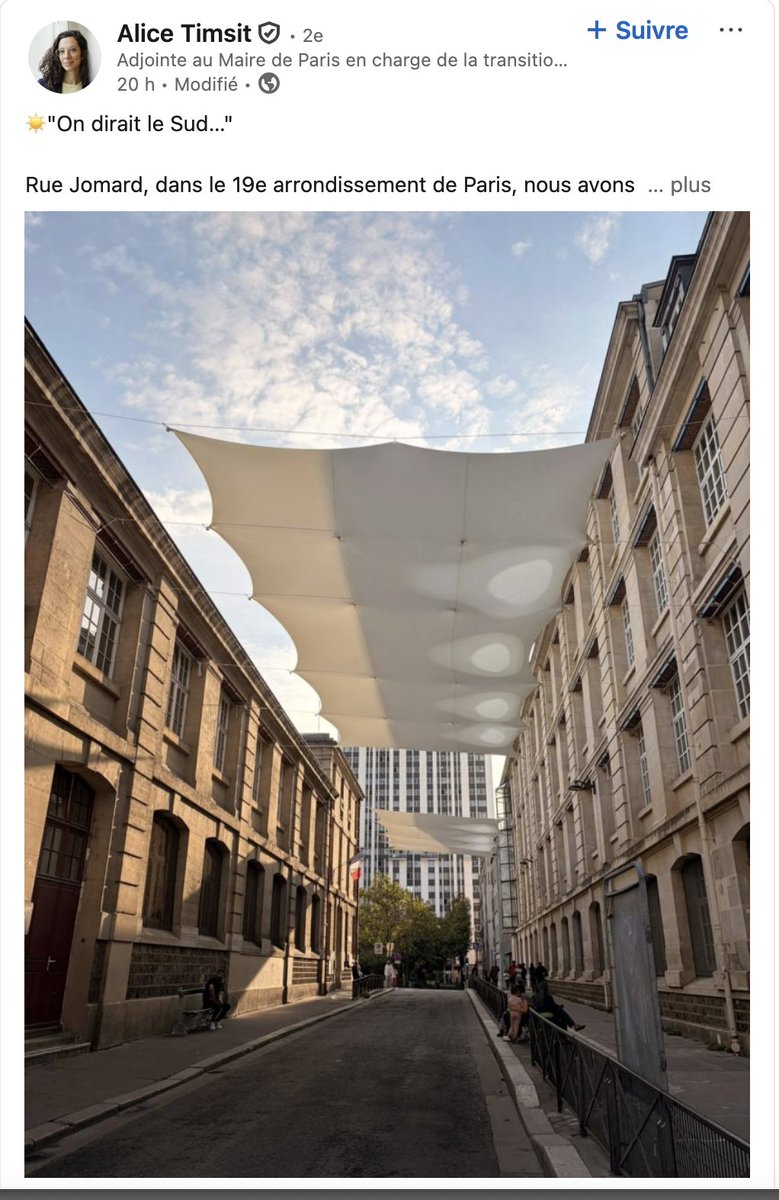 aucoeurdePH's tweet photo. La Ville expérimente une toile d’ombrage
Un aperçu de ce à quoi pourraient ressembler les rues de Paris en été dans les prochaines années https://t.co/NFsKLAWrns